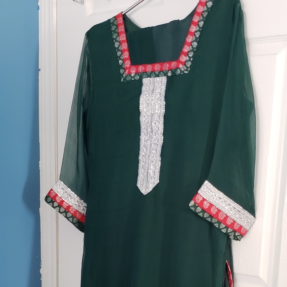 3 peice pakistani suit - Picture 2 of 3